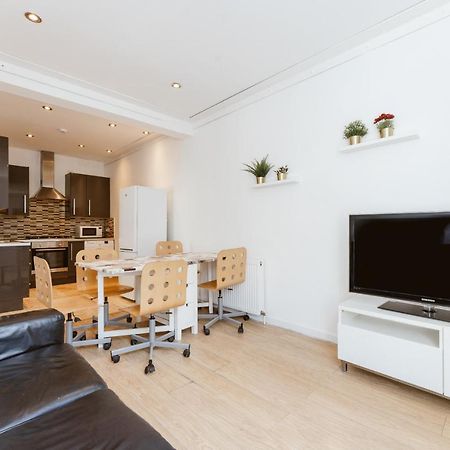 Mile End Double Rooms 27 Guest House London Bagian luar foto
